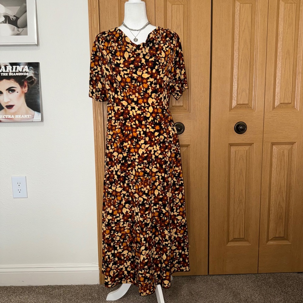 Abbott Elementary Floral Cowl Neck Maxi Dress Brown Orange Short Sleeve Small